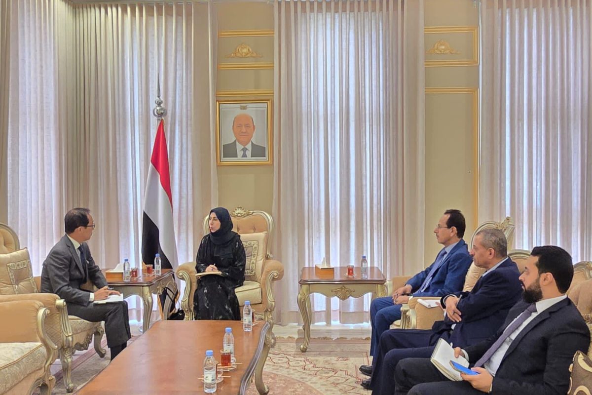Minister of Planning Discusses Expanding Development Cooperation with Japanese Ambassador