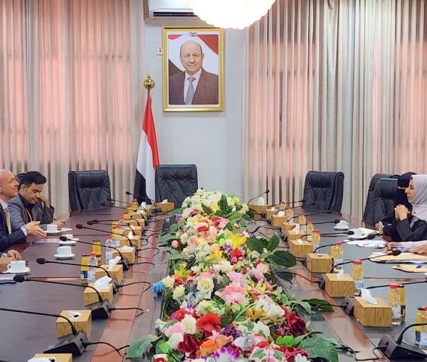 وزيرة التخطيط تبحث مع صندوق الأمم المتحدة للسكان تعزيز الشراكة ودعم البرامج التنموية في اليمن