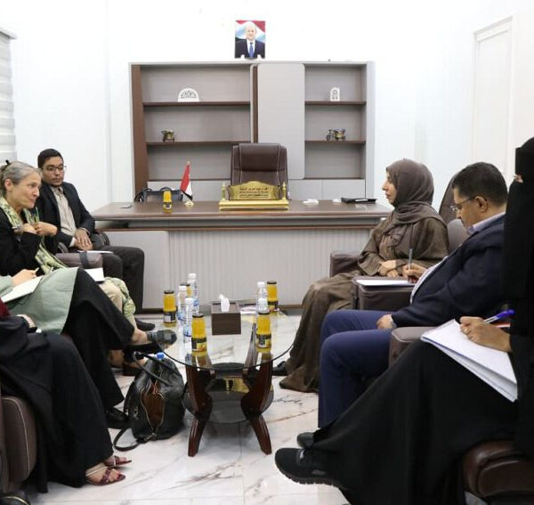 وزيرة التخطيط تبحث مع سفيرة هولندا تعزيز التعاون التنموي ودعم اولويات الحكومة