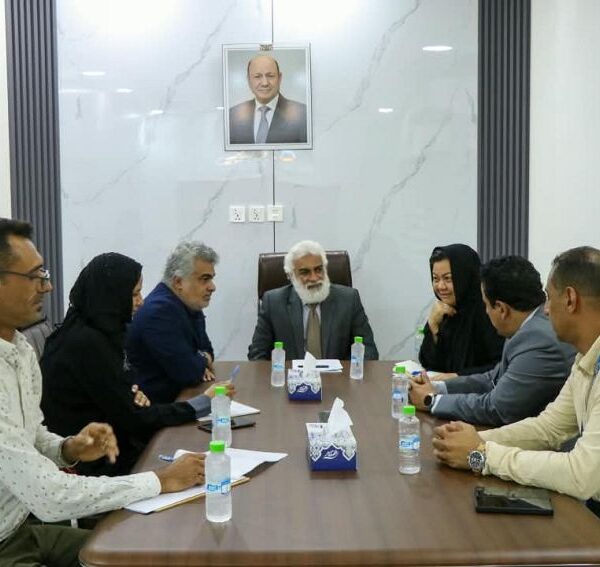وزير التخطيط يبحث مع “اليونيبس” أولويات المشاريع التنموية والاحتياجات الإنسانية